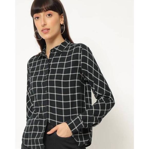 Cissa Tops - Cissa The Bib Button Down Shirt in Warsdale Plaid XS